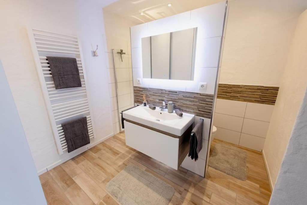 Racing-Apartment Herresbach エクステリア 写真